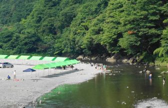 秋川橋河川公園バーベキューランド