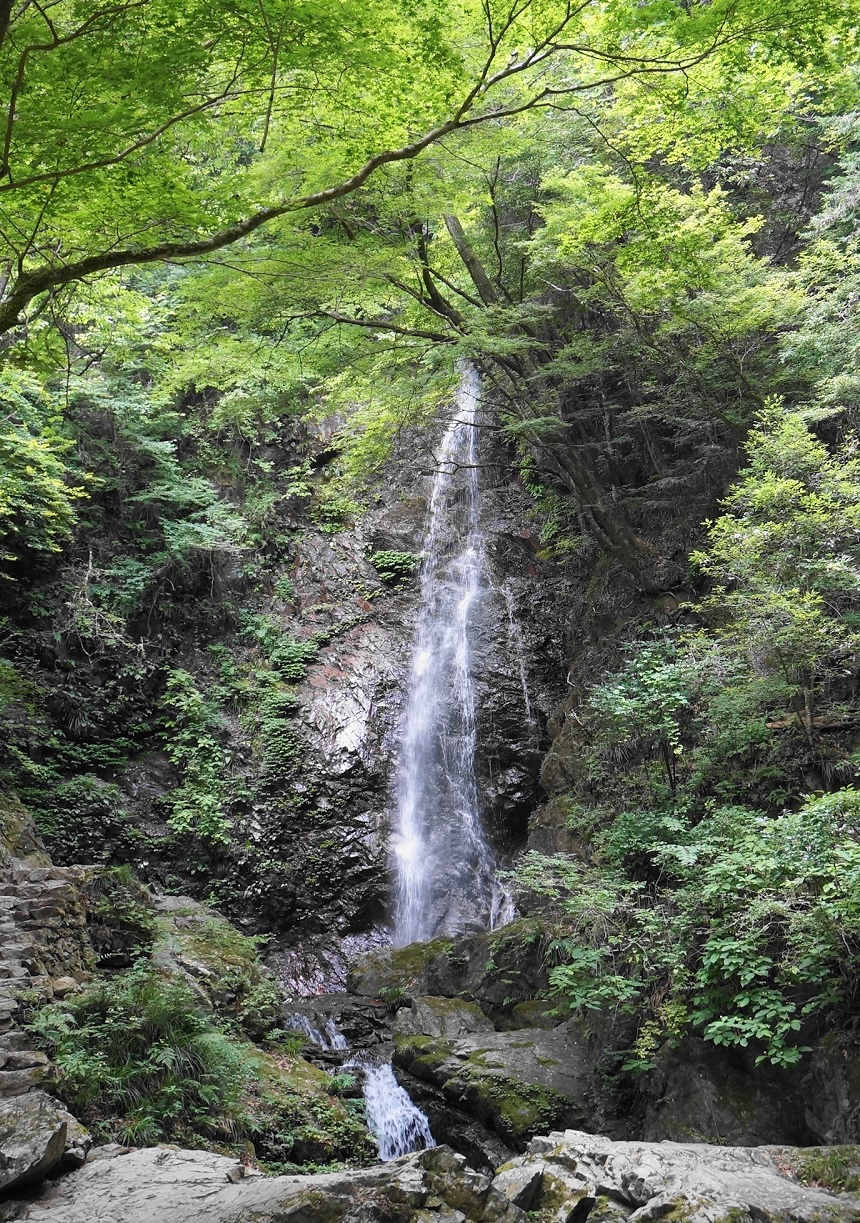 払沢の滝